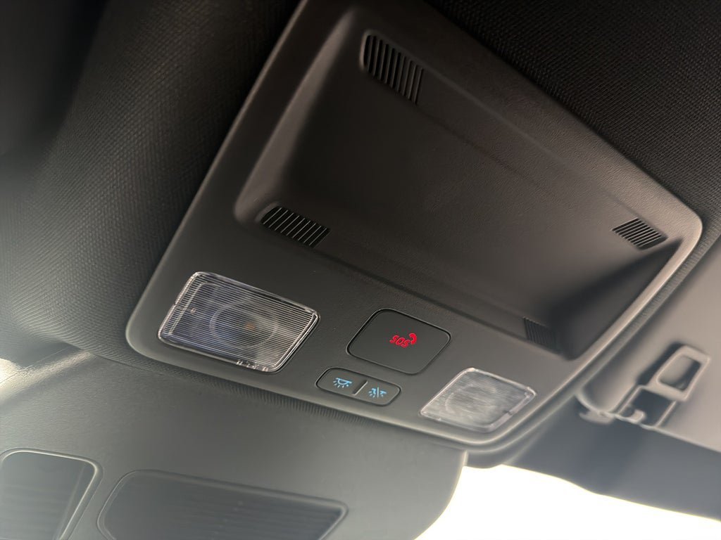 Vehicle Image 36