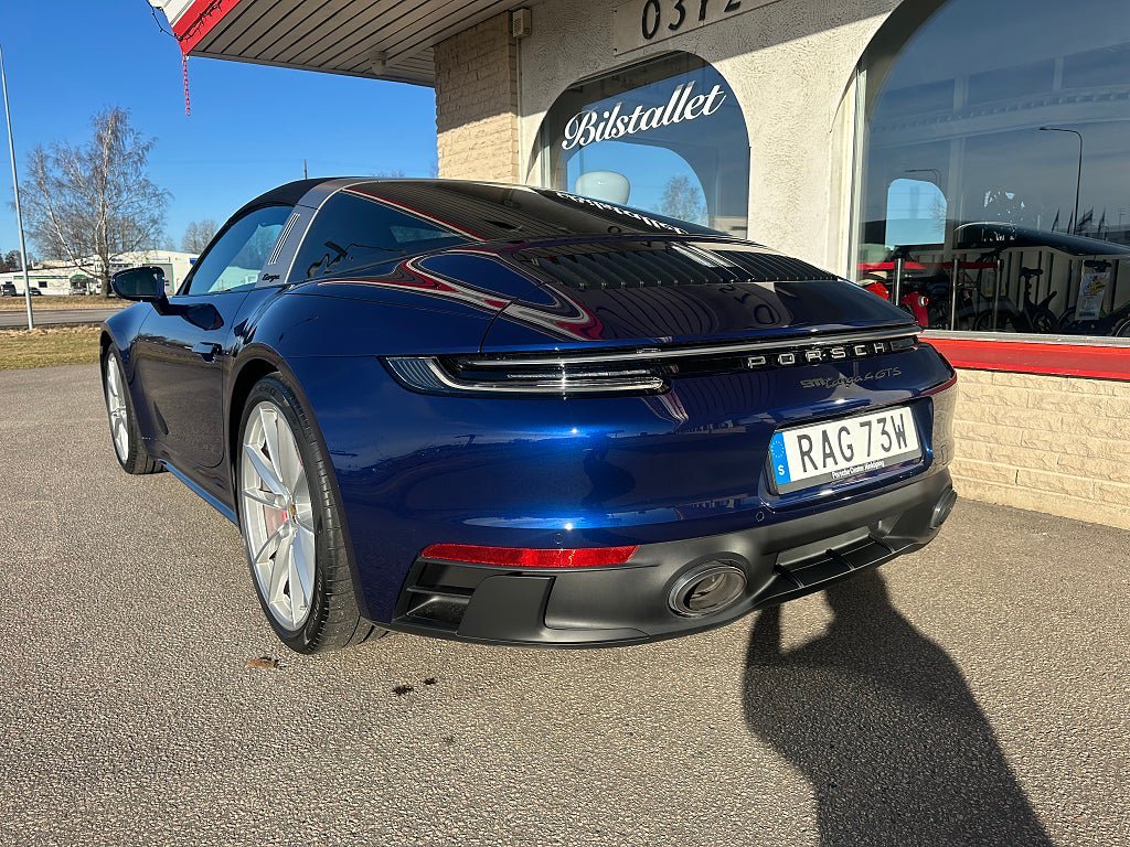 Vehicle Image 29