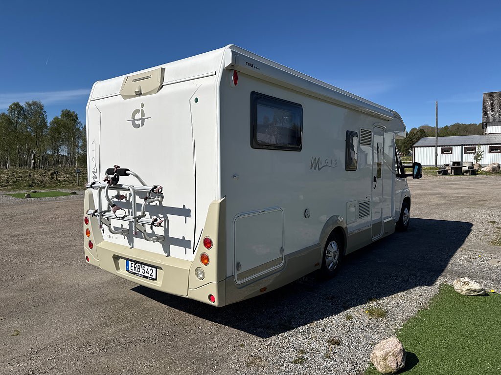 Vehicle Image 43