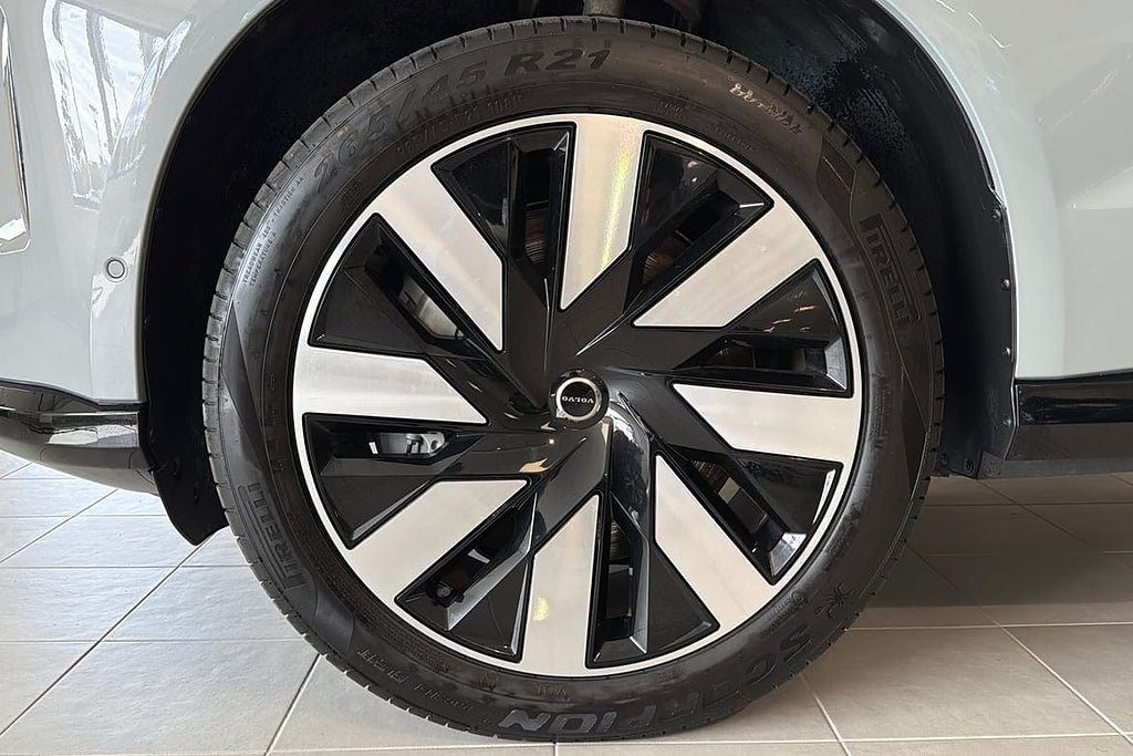 Vehicle Image 17