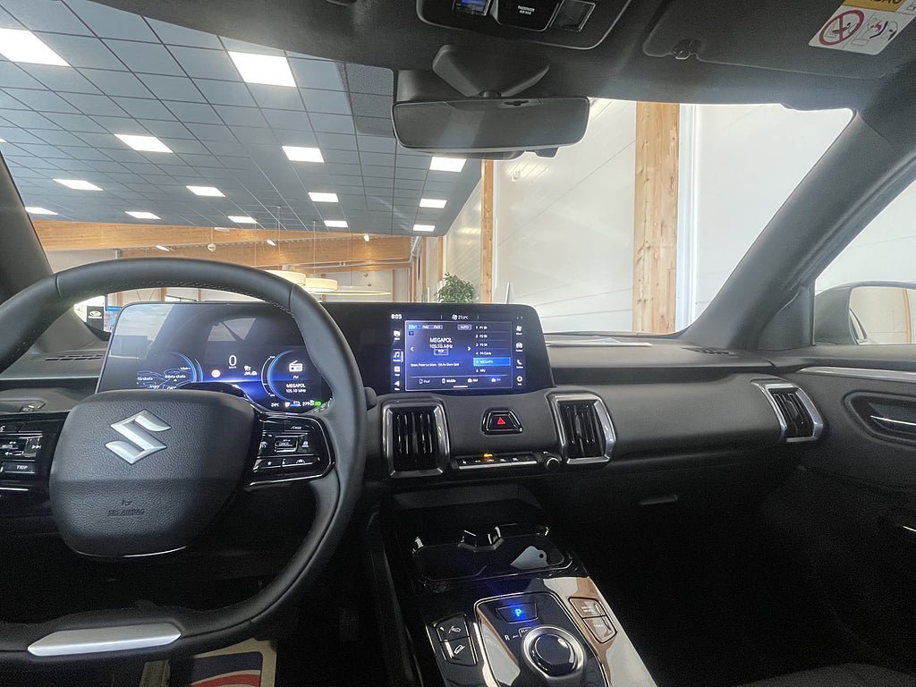 Vehicle Image 11