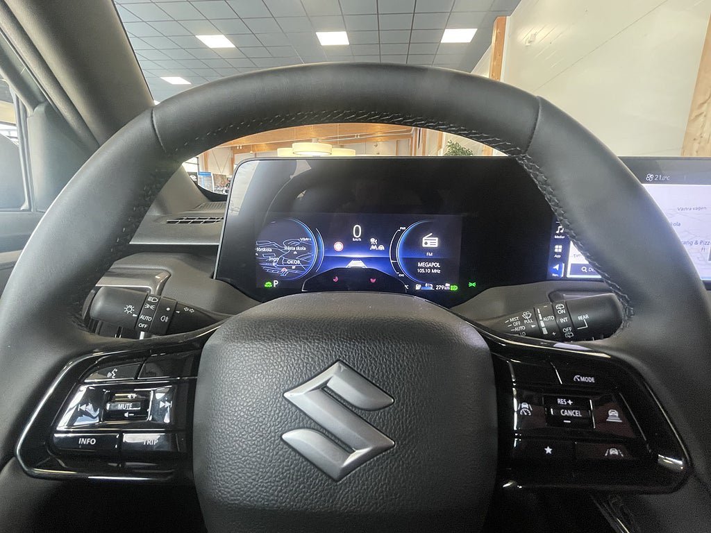 Vehicle Image 14