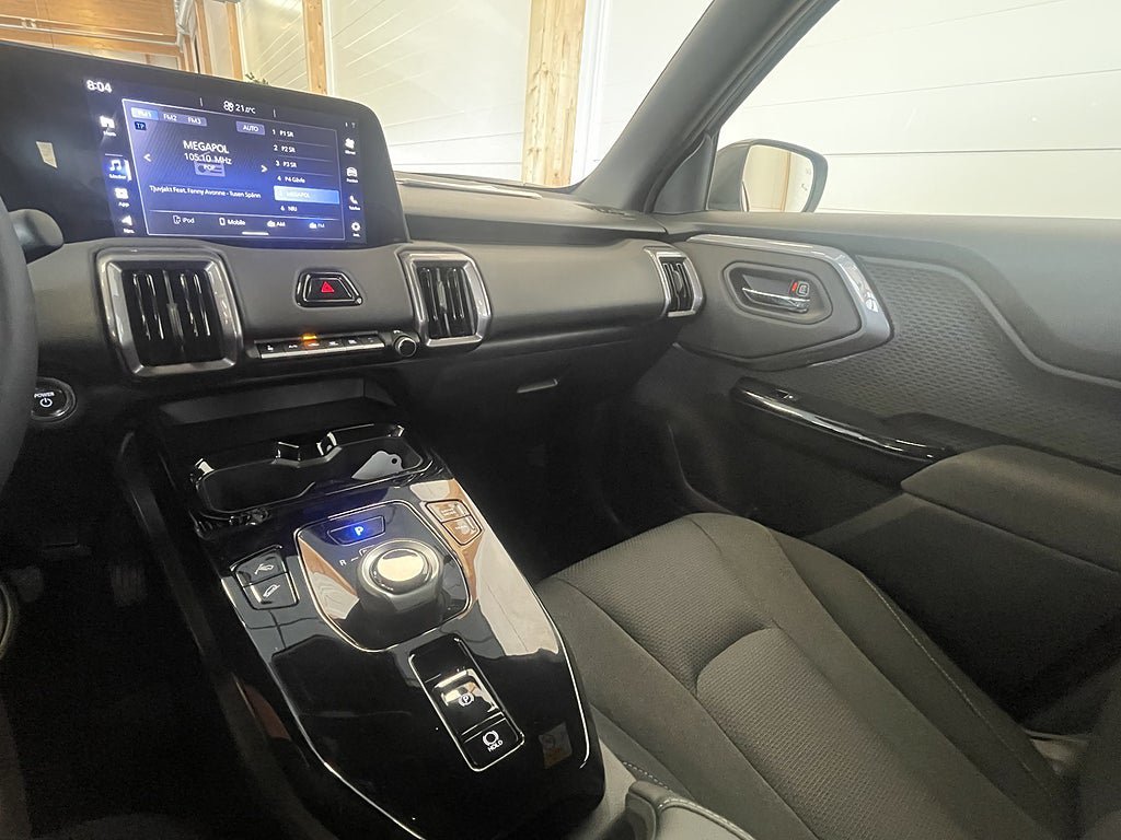 Vehicle Image 15