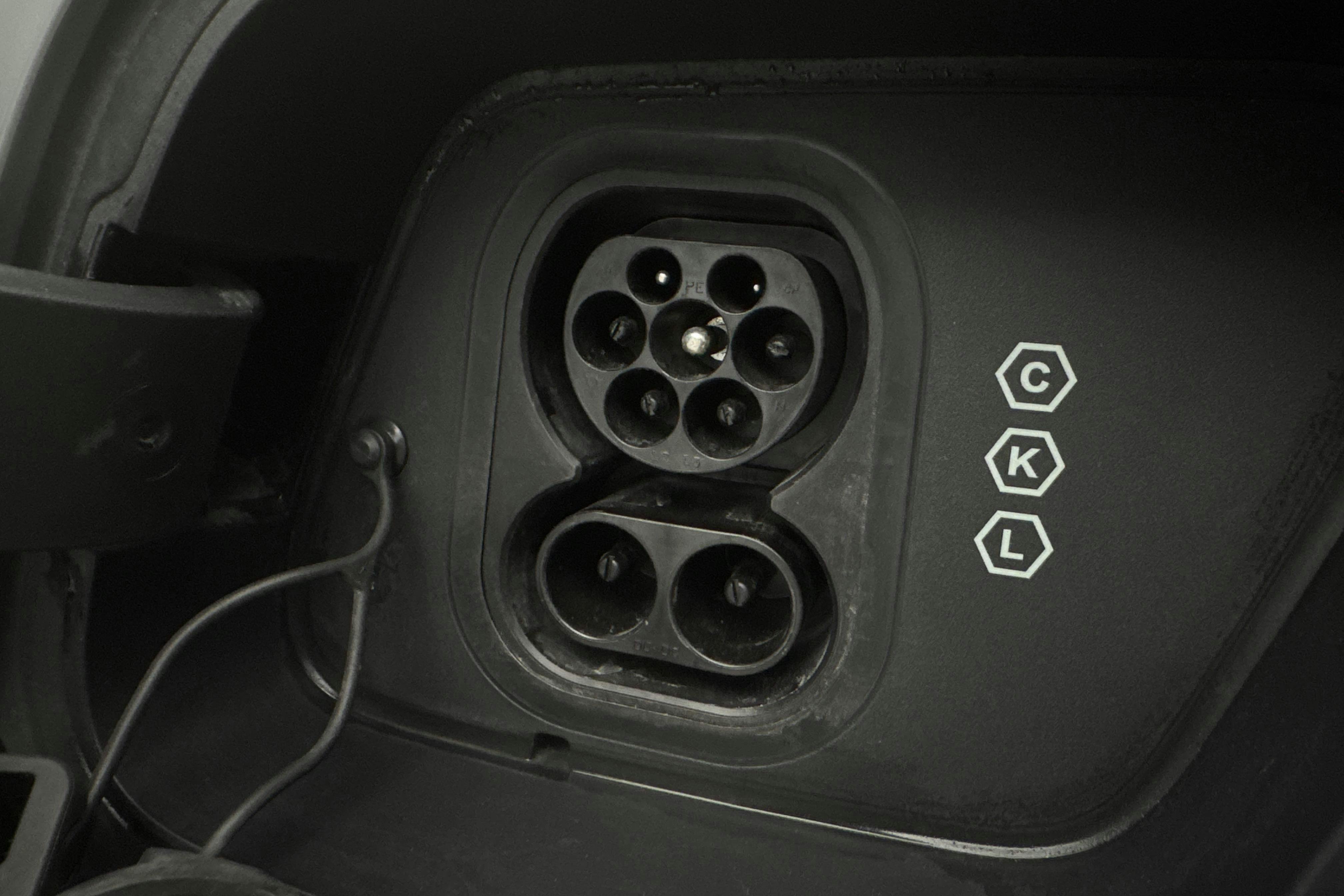 Vehicle Image 19
