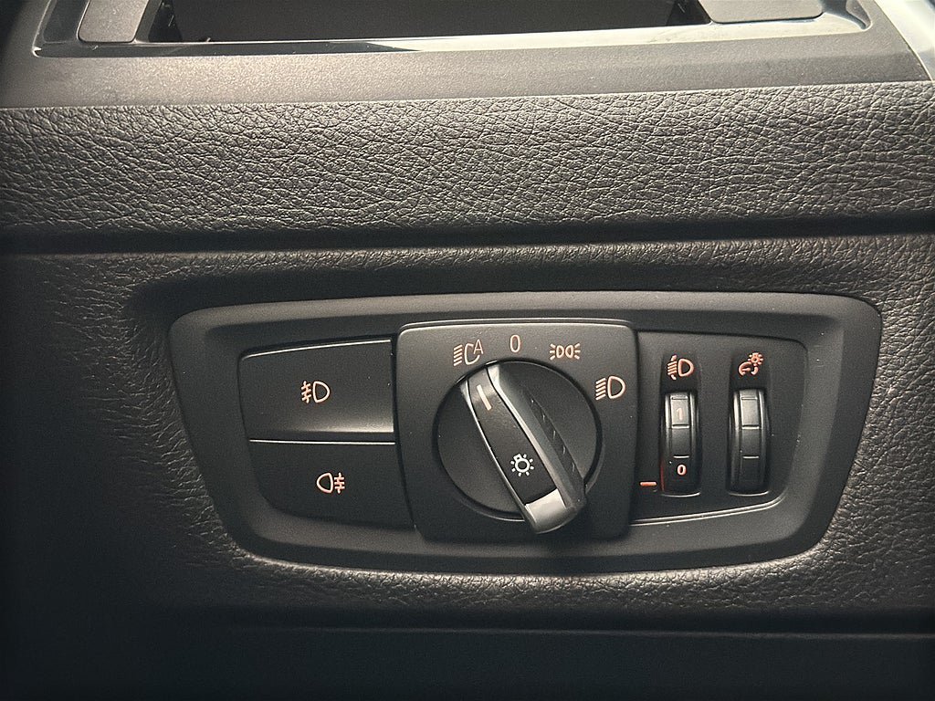 Vehicle Image 27
