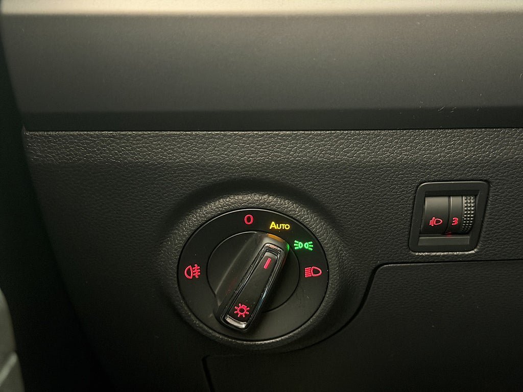 Vehicle Image 27