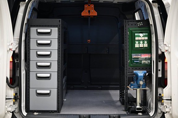Vehicle Image 9