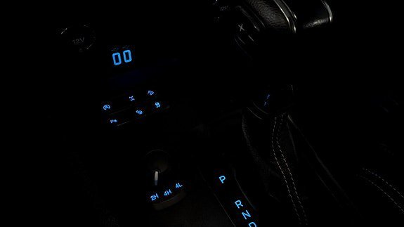Vehicle Image 23