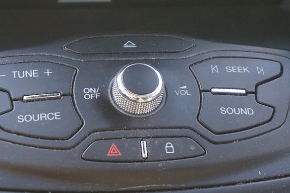 Vehicle Image 14