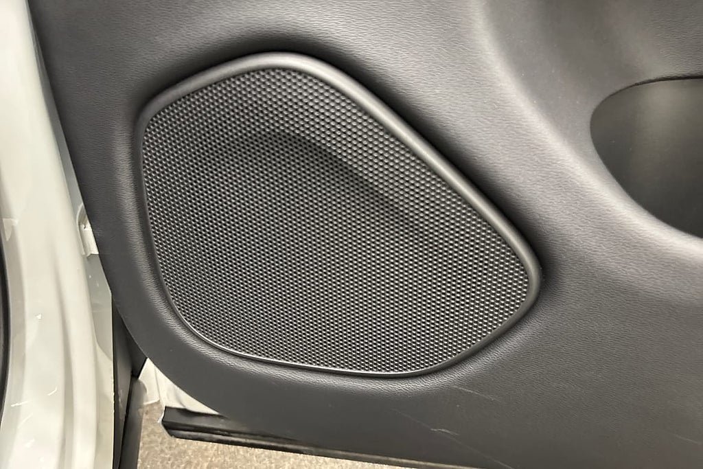 Vehicle Image 23