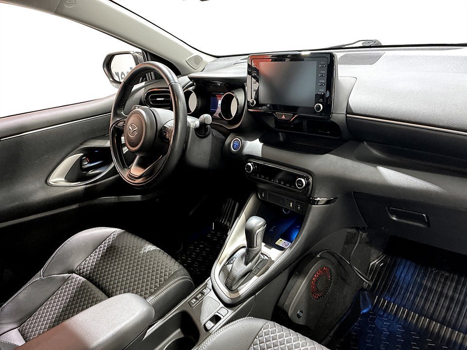 Vehicle Image 11