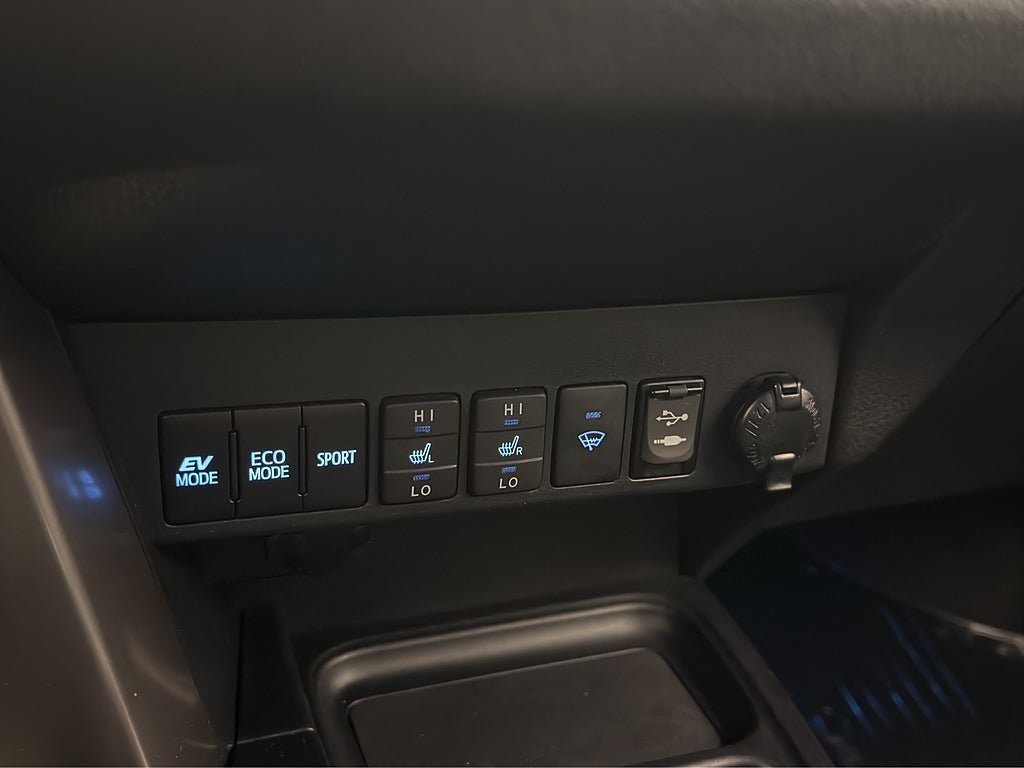 Vehicle Image 22