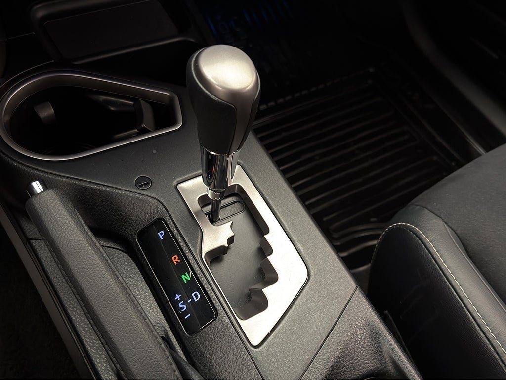 Vehicle Image 23