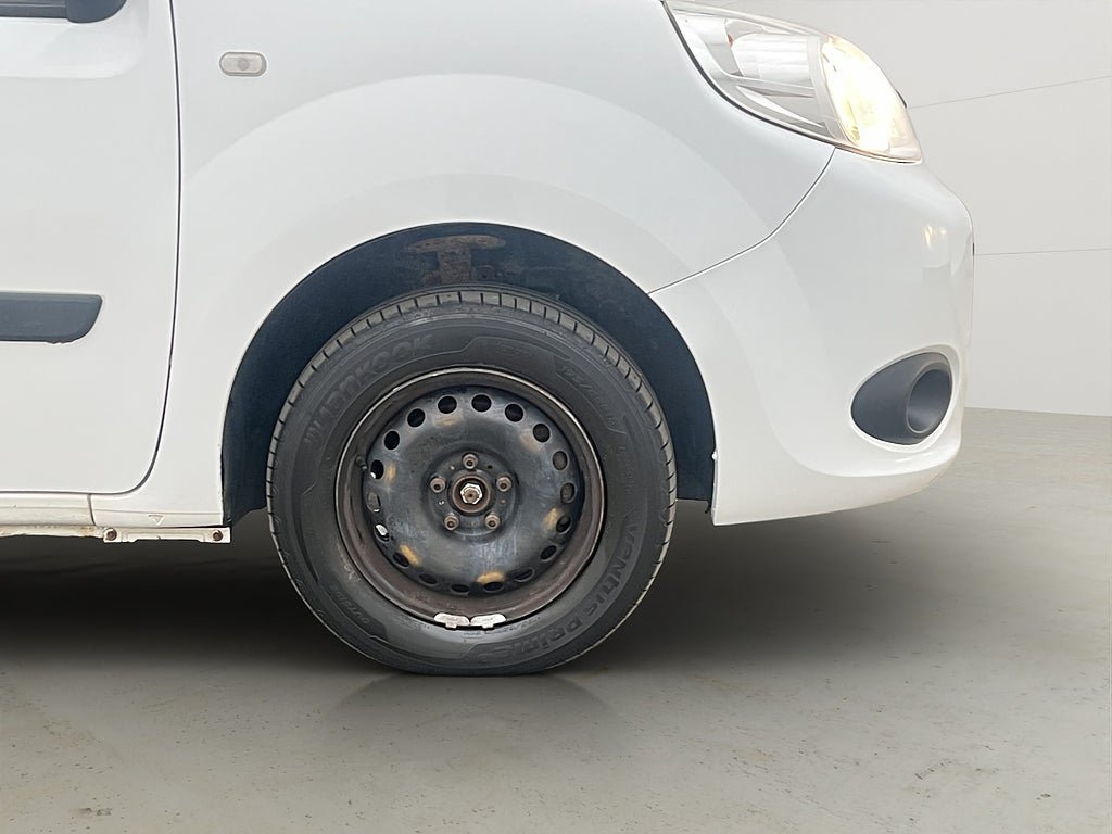 Vehicle Image 28