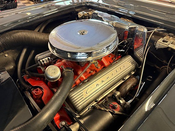 Vehicle Image 32
