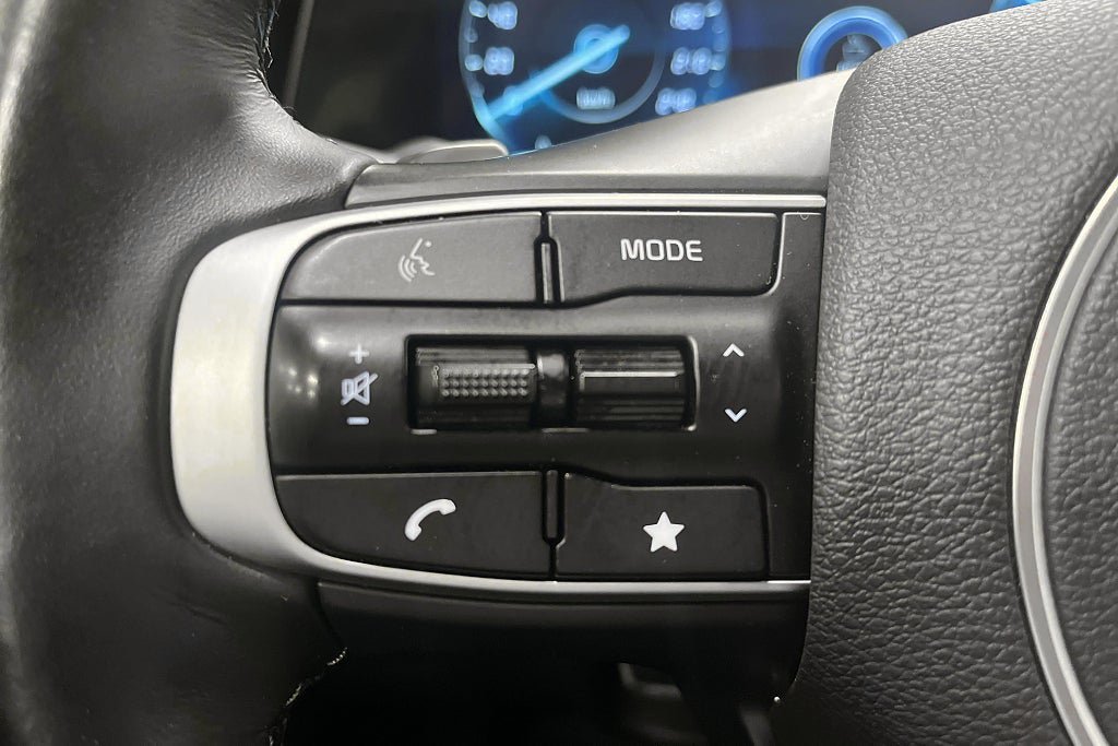 Vehicle Image 26