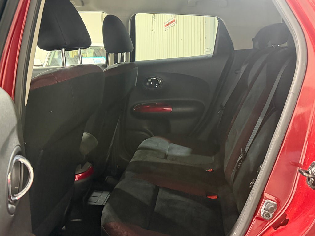 Vehicle Image 14