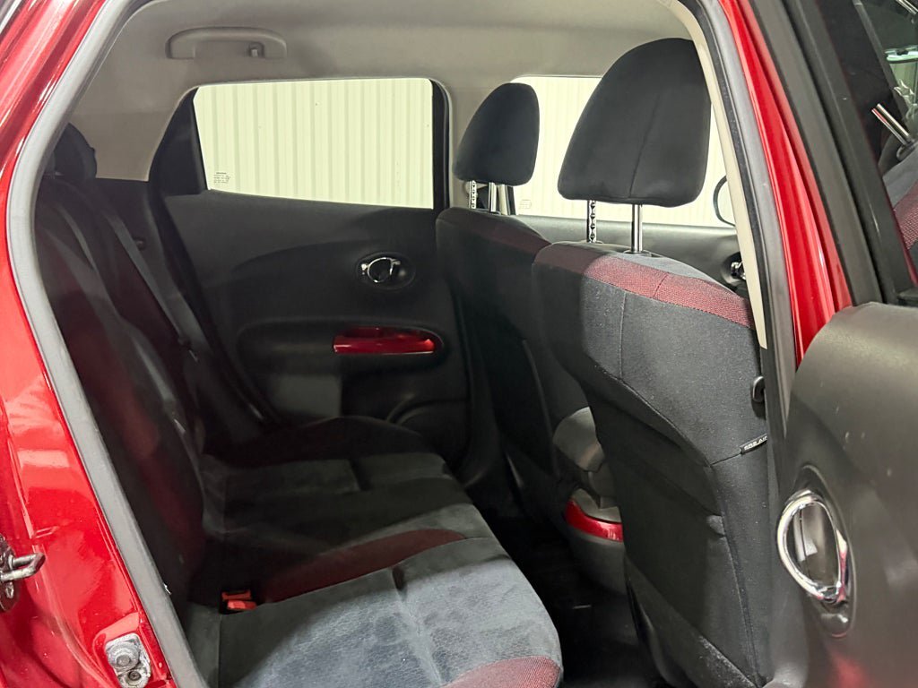 Vehicle Image 15