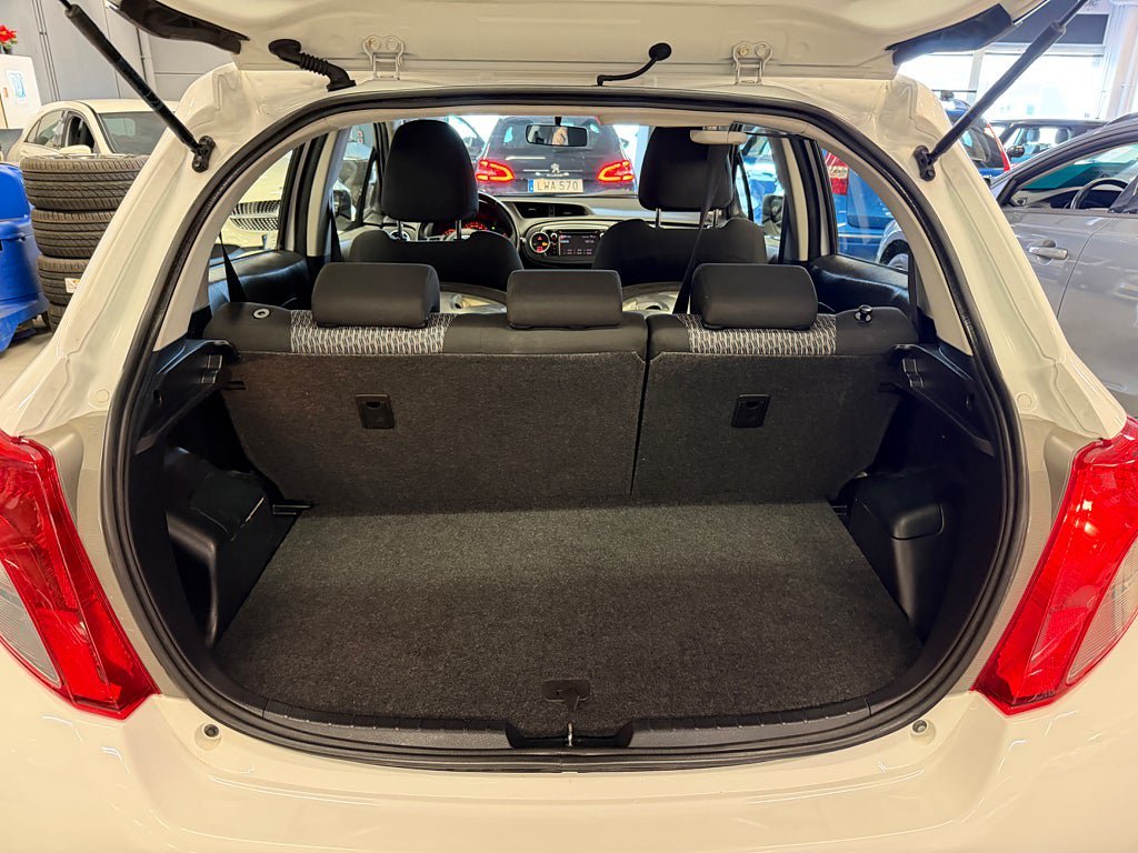 Vehicle Image 22