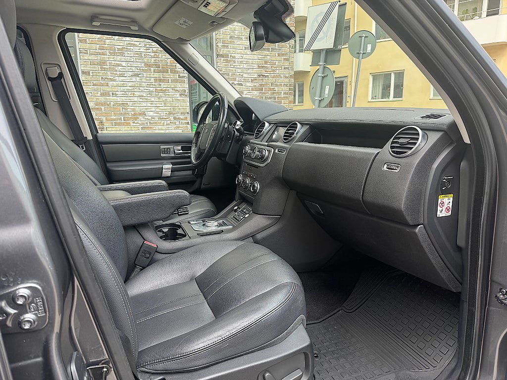 Vehicle Image 19