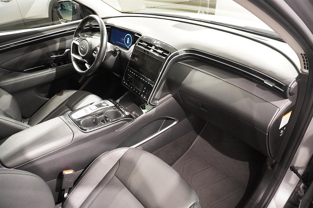 Vehicle Image 14