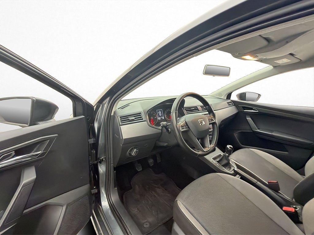 Vehicle Image 11