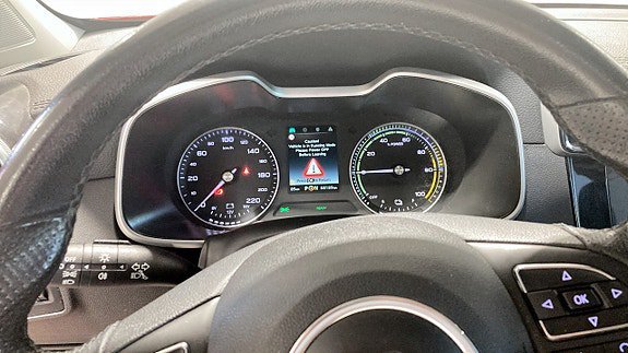 Vehicle Image 16