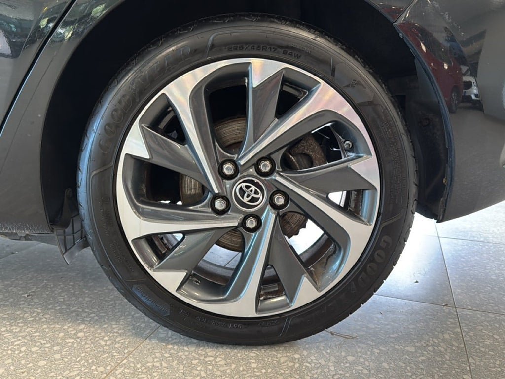 Vehicle Image 15