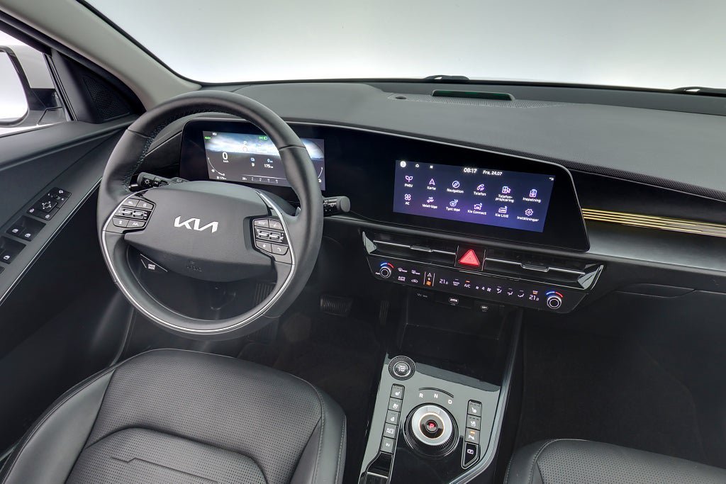 Vehicle Image 15