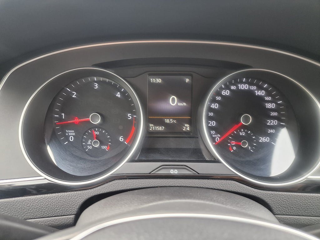 Vehicle Image 27