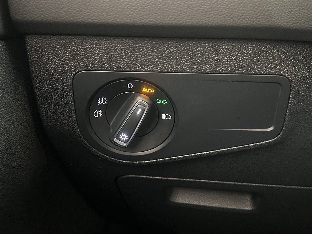 Vehicle Image 27