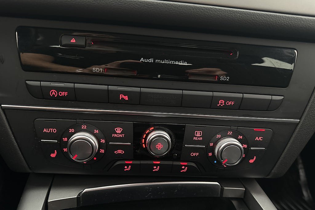 Vehicle Image 26