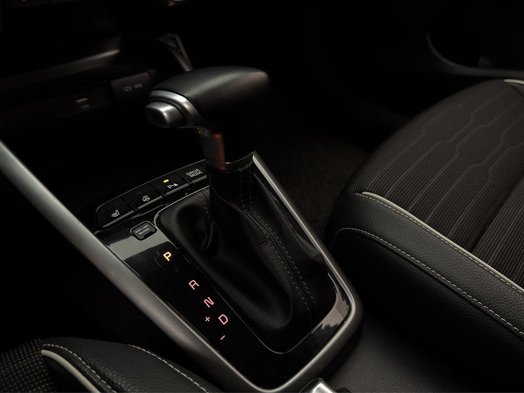 Vehicle Image 22