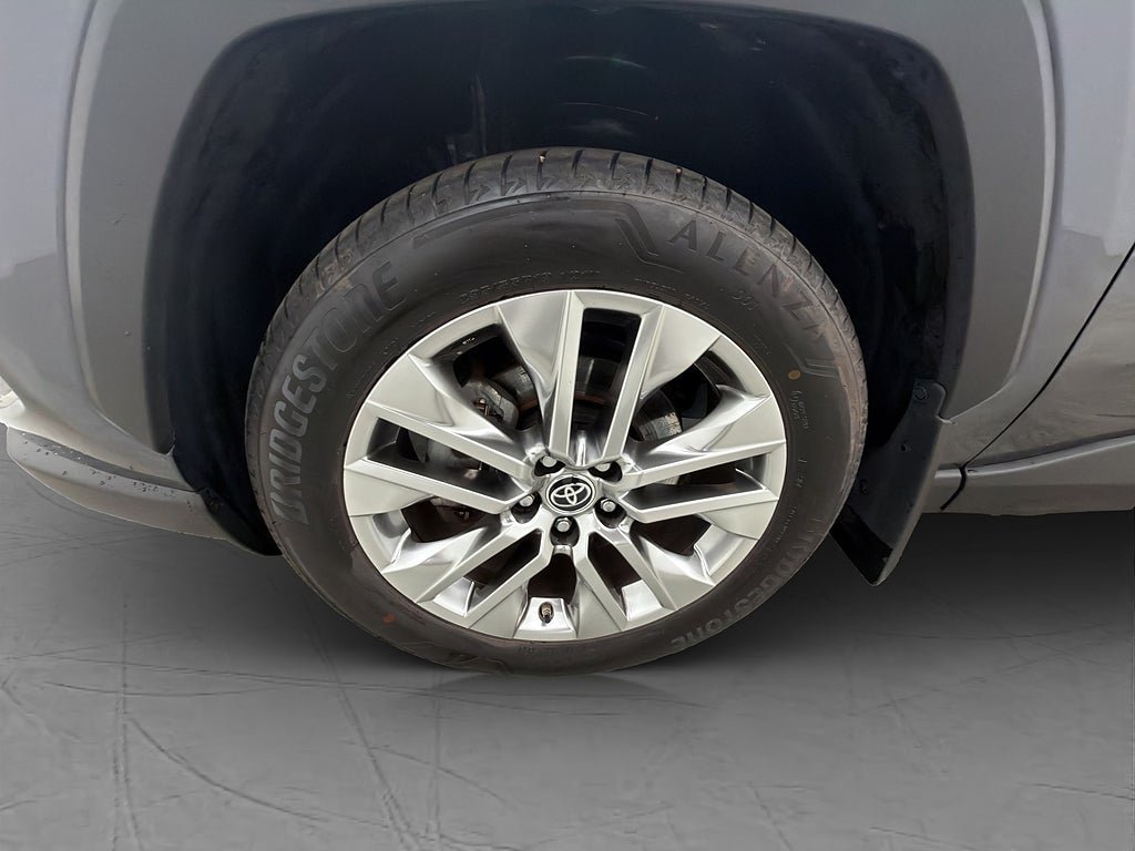 Vehicle Image 30