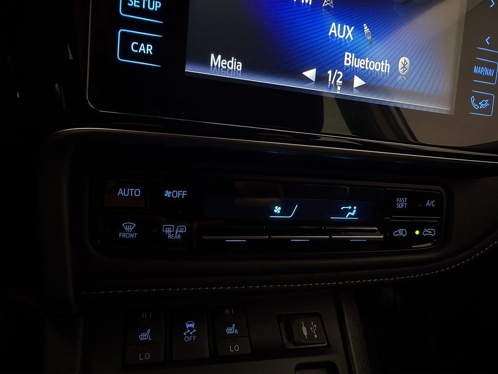 Vehicle Image 30