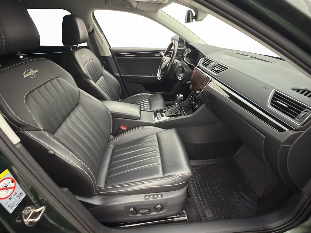 Vehicle Image 33