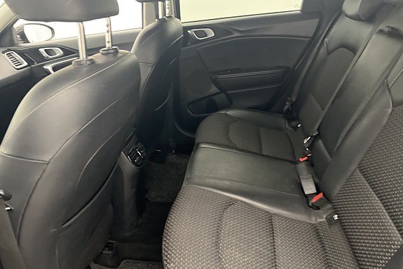 Vehicle Image 26