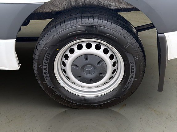 Vehicle Image 27