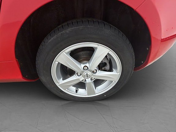 Vehicle Image 24