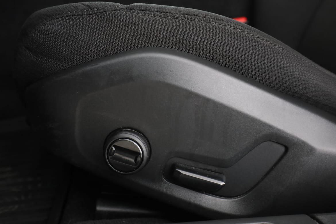 Vehicle Image 36