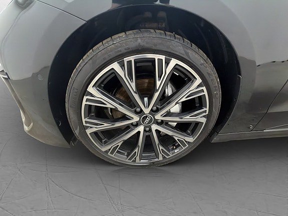 Vehicle Image 38