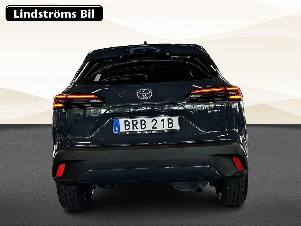 Vehicle Image 8