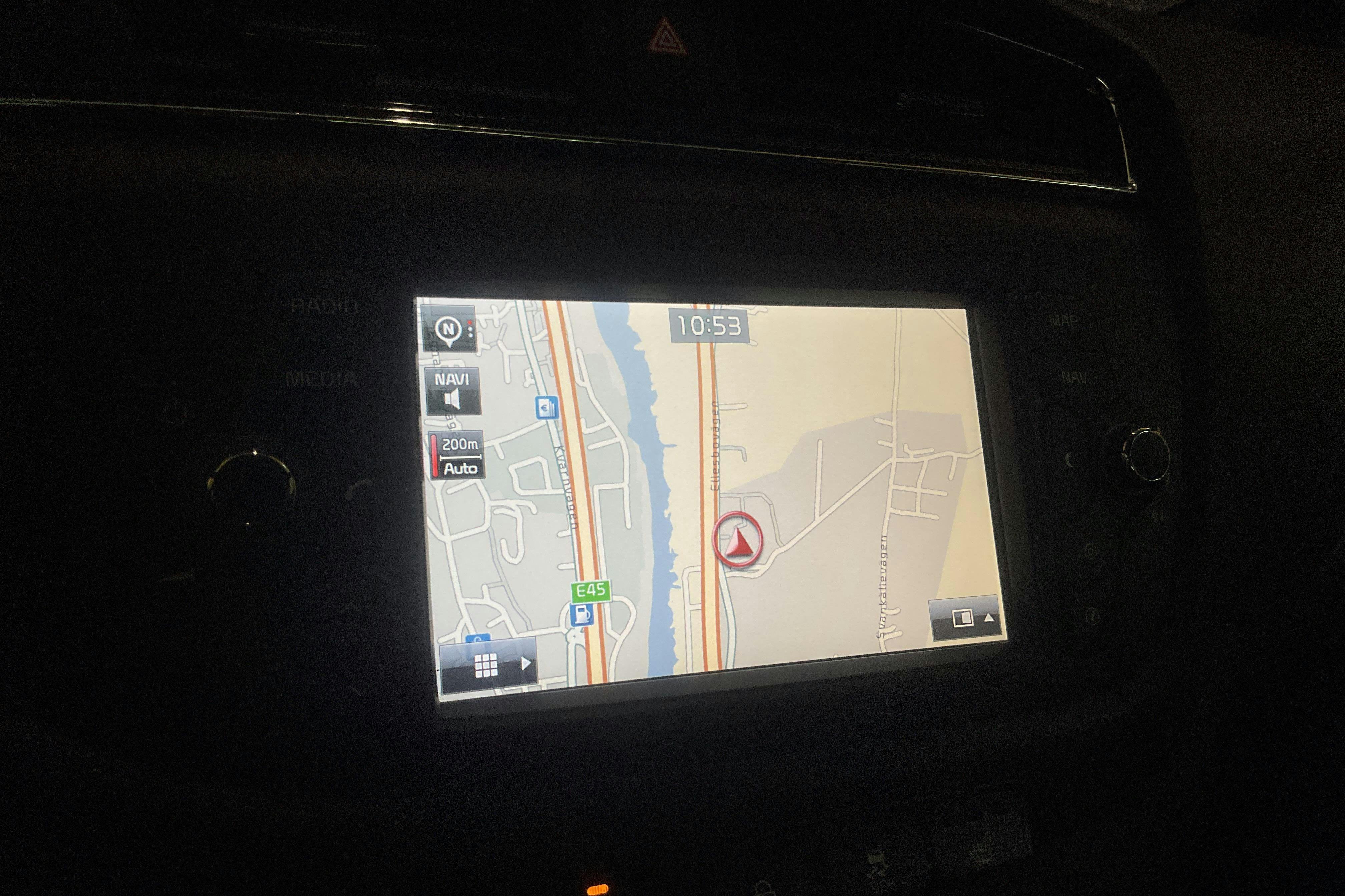 Vehicle Image 11