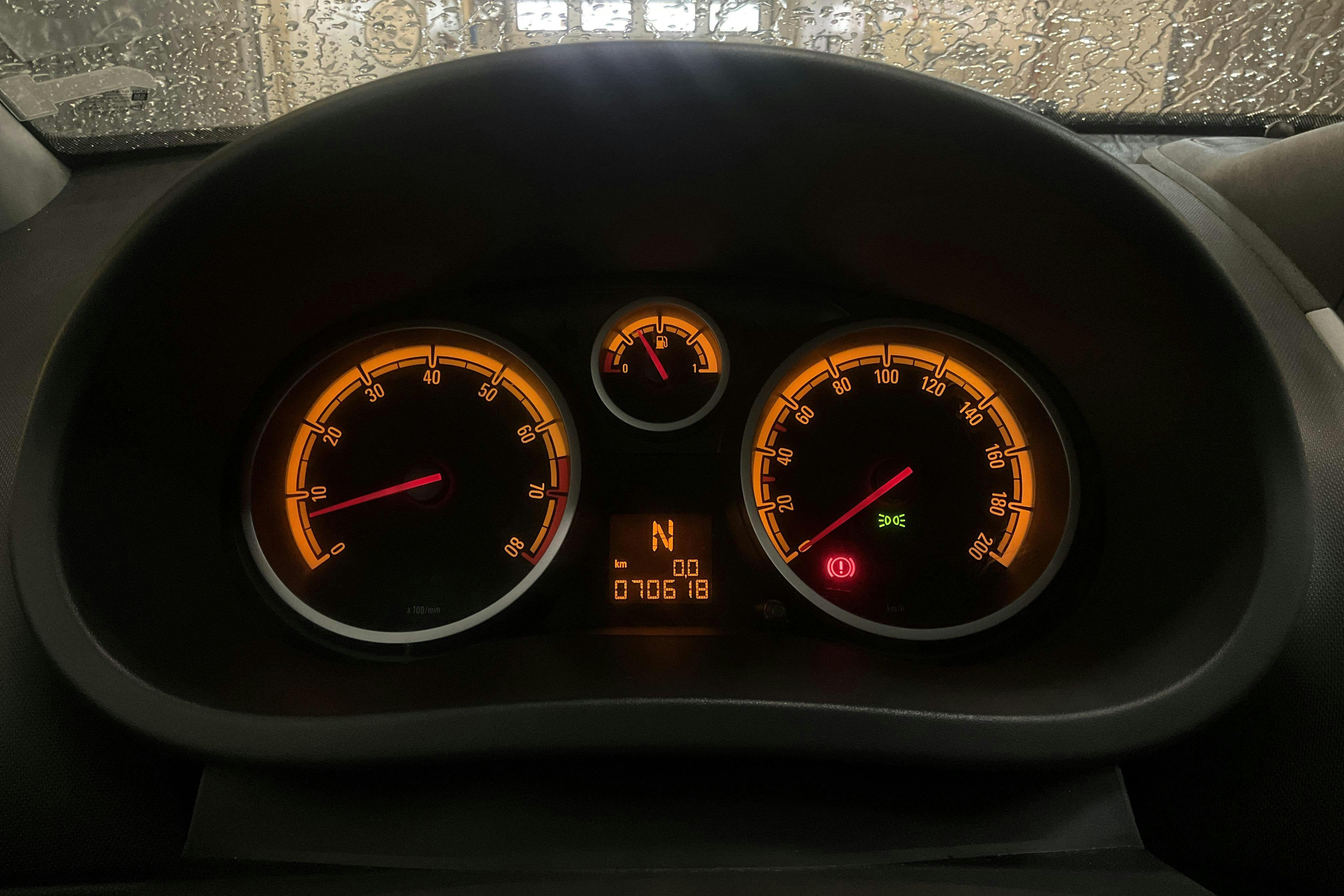 Vehicle Image 10