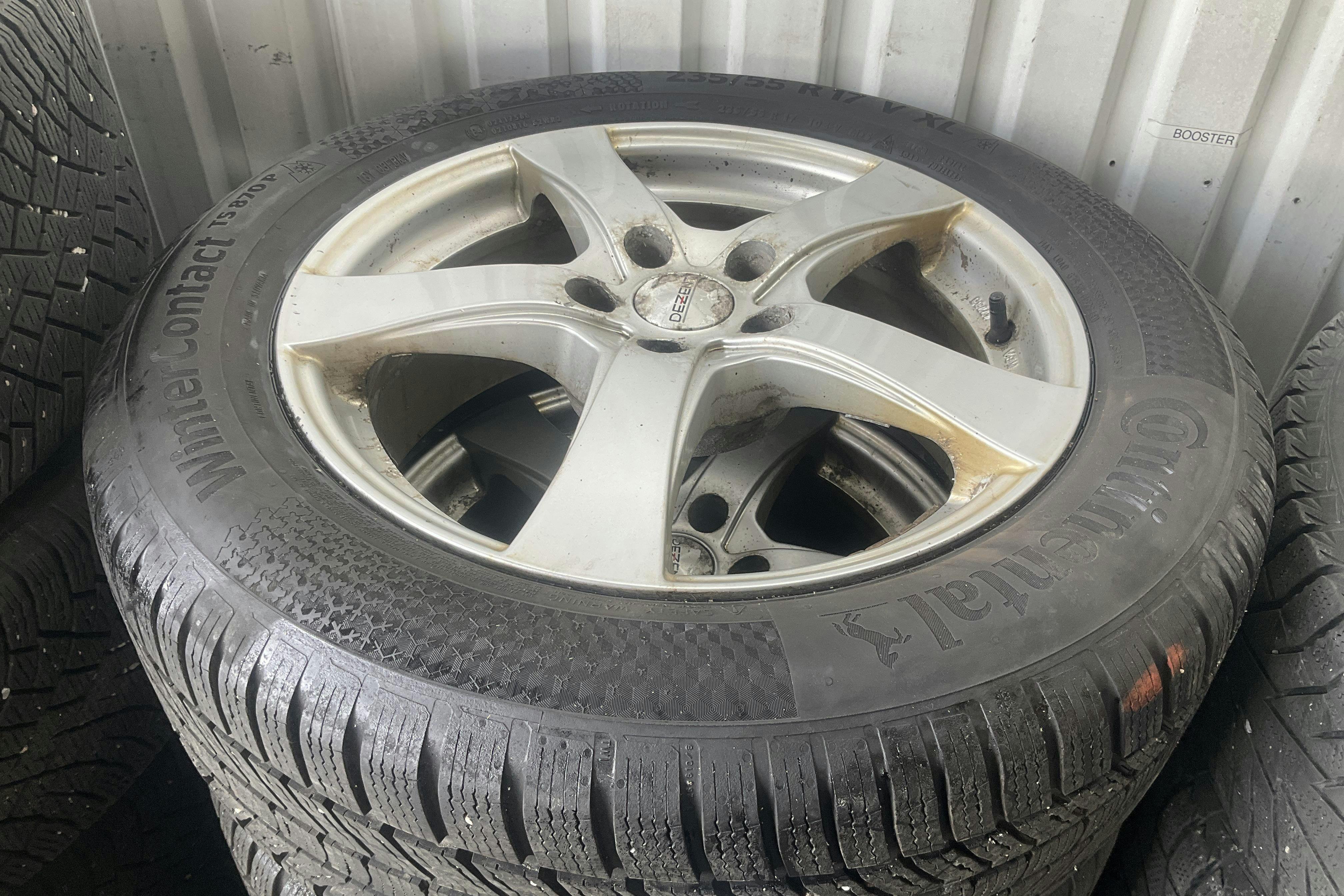 Vehicle Image 14