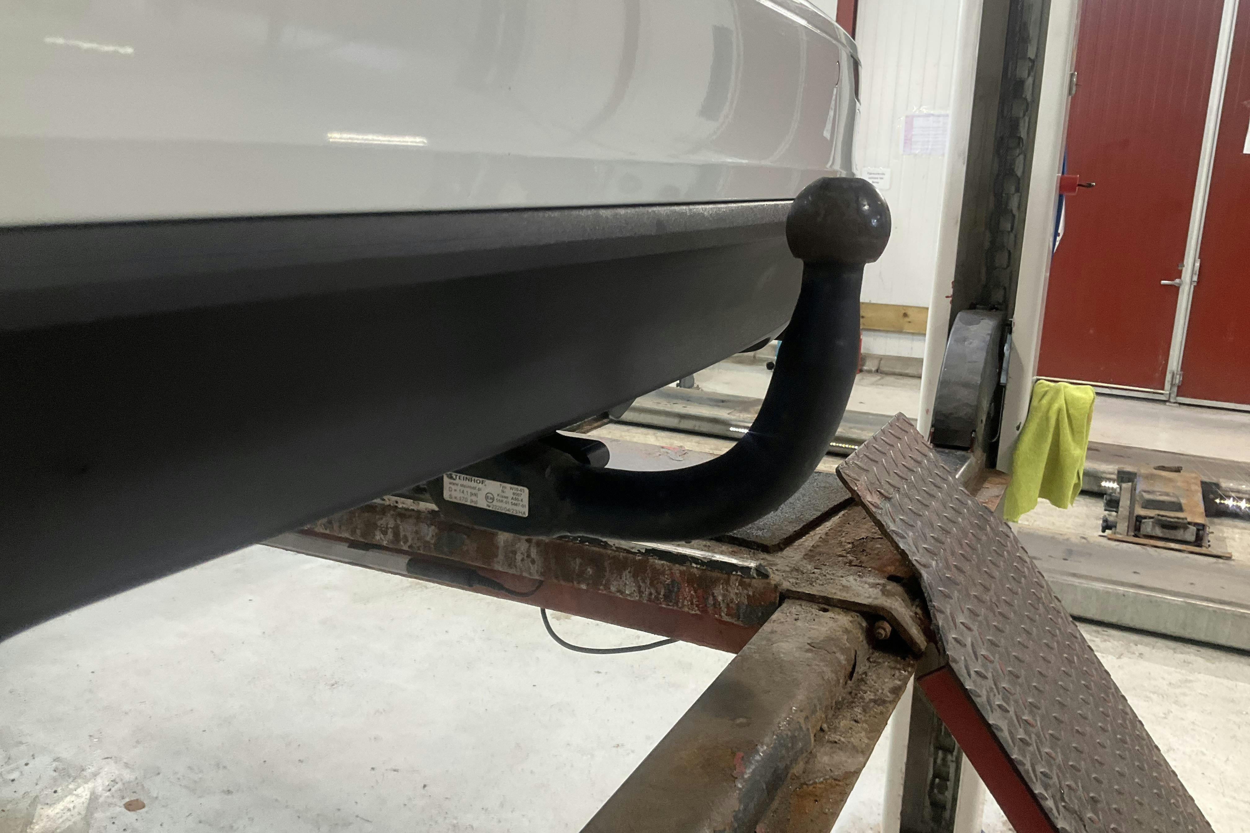 Vehicle Image 13