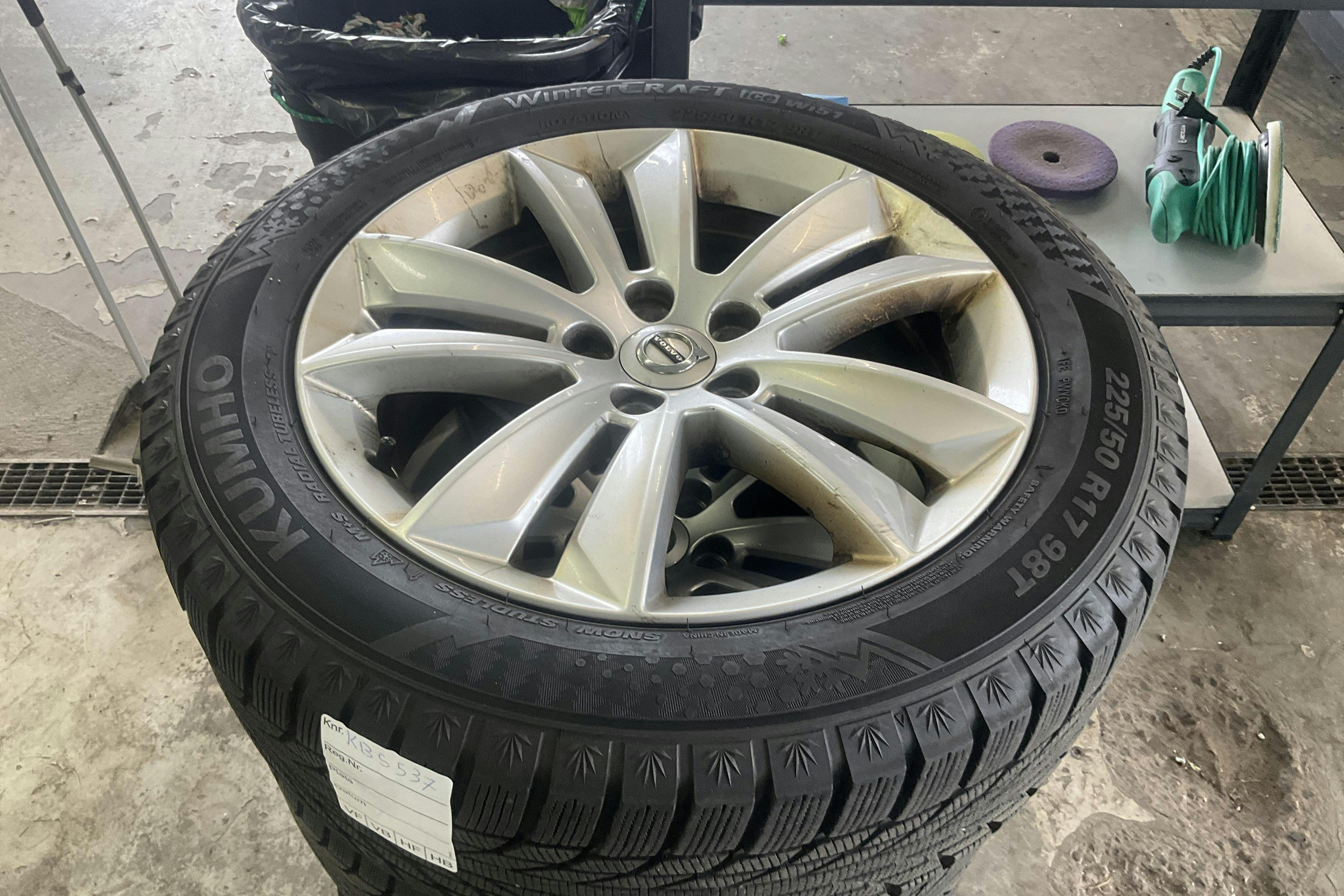 Vehicle Image 14