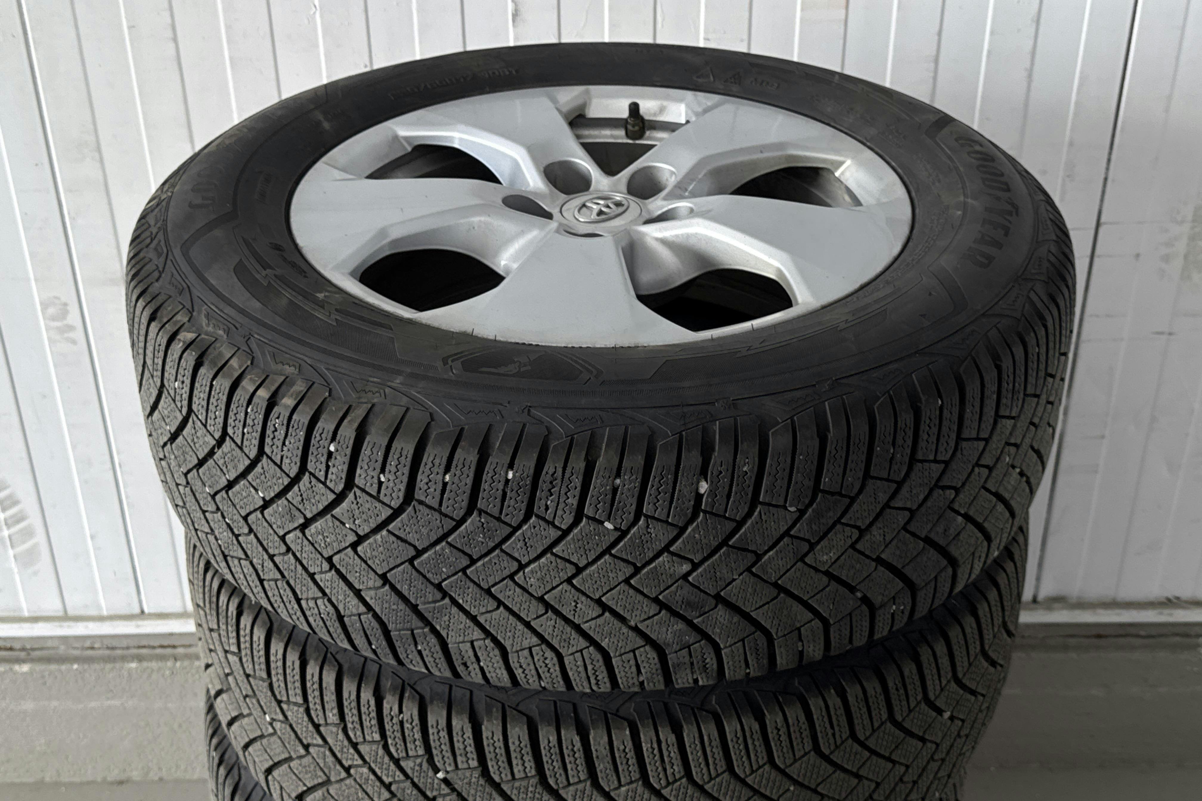 Vehicle Image 15