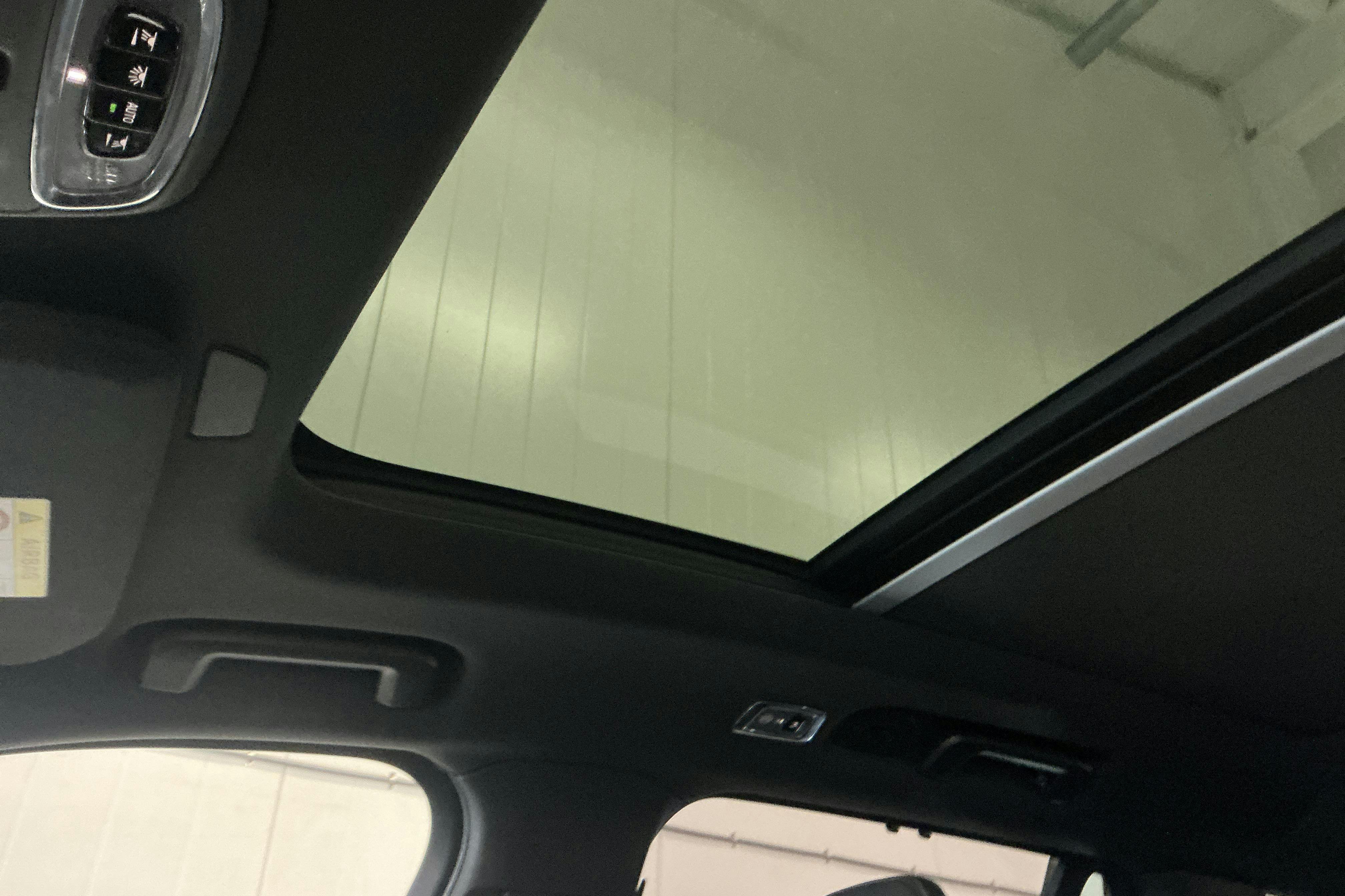 Vehicle Image 17