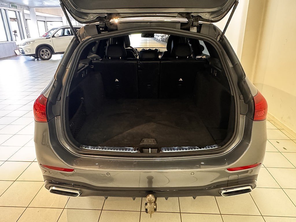 Vehicle Image 14